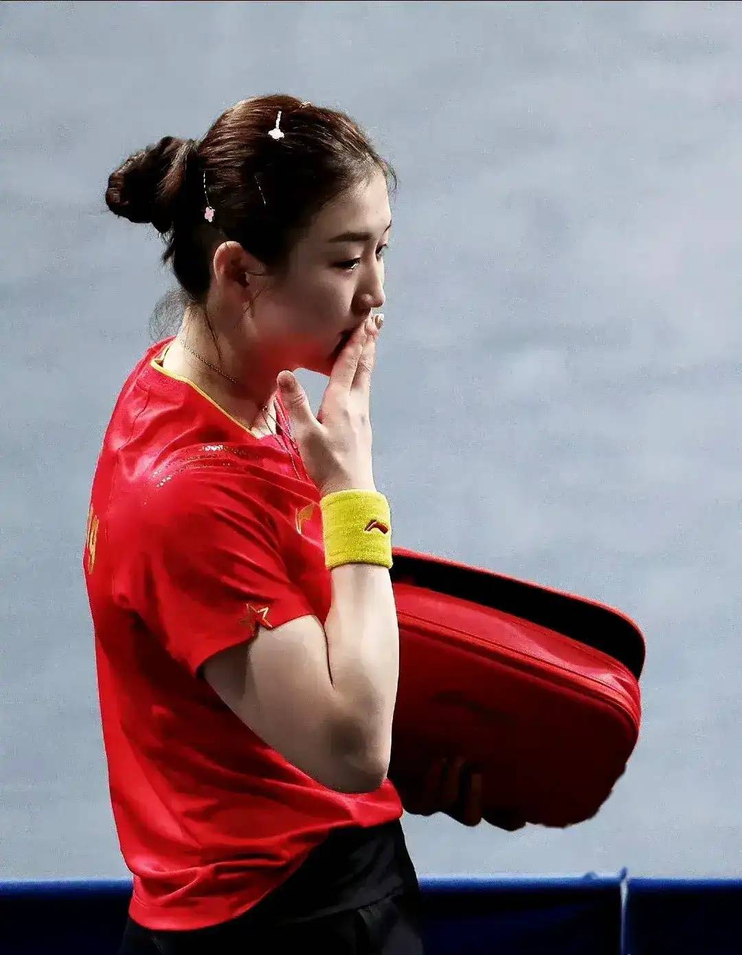 开云体育集团-阿扎伦卡遭遇十二持续失利，TL教练压力巨大！比赛高潮迭起-开云体育集团